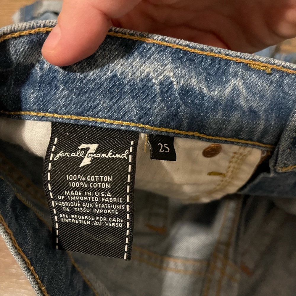 7 For All Mankind Jean Short - Picture 5 of 6